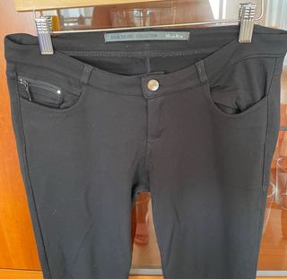 Pantalones negros Stradivarius elásticos