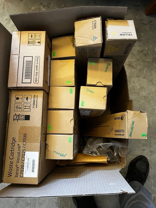 Xerox Versalink C7025 Impresora ¡OPORTUNIDAD!