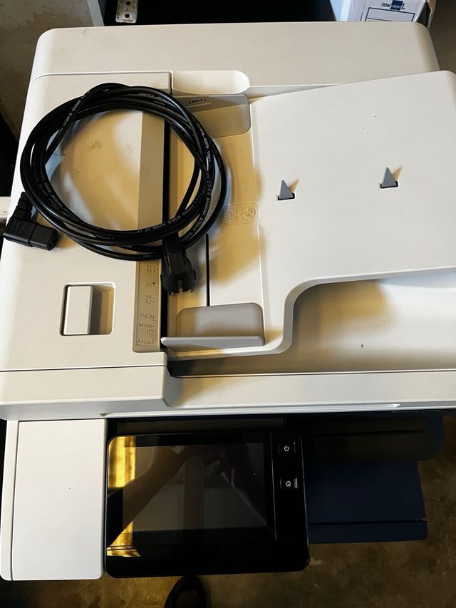 Xerox Versalink C7025 Impresora ¡OPORTUNIDAD!