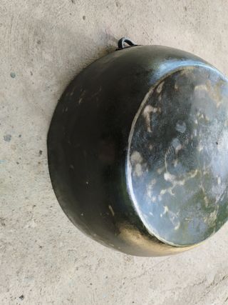 Caldero antiguo grande metálico