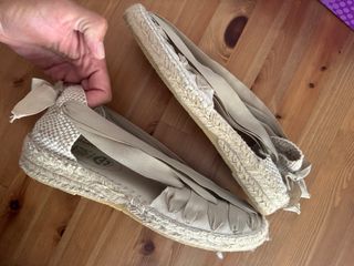 Alpargatas con cintas, talla 42