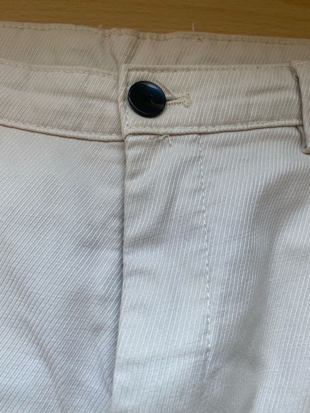 Pantalón corto Zara beis - M