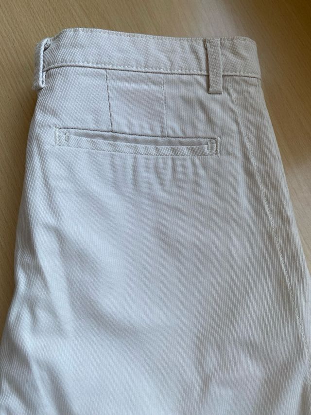 Pantalón corto Zara beis - M