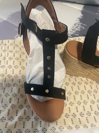 Sandalias cuña POP negras, talla 38