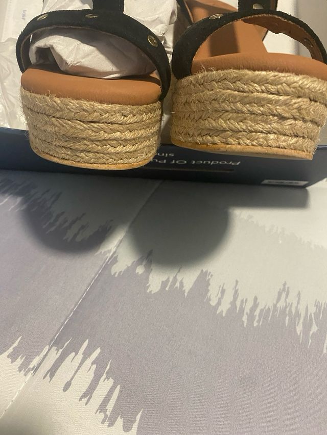 Sandalias cuña POP negras, talla 38