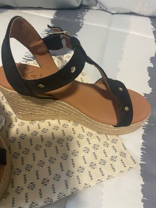 Sandalias cuña POP negras, talla 38