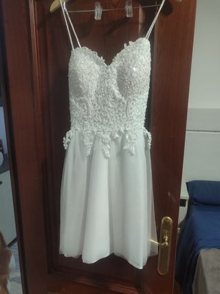 Vestido novia corto blanco
Diadema de regalo 