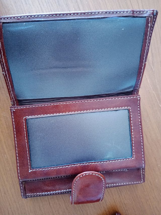 Conjunto cartera y porta llaves piel billetera