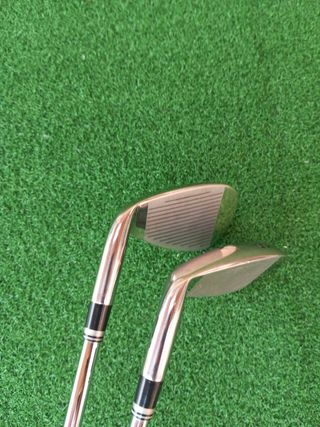 Palos de golf Paragon N° 9 y sand wedge