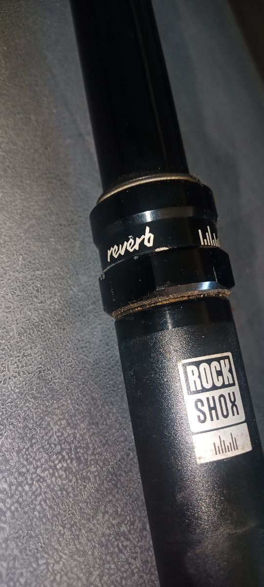Tija telescópica RockShox Reverb 420mm