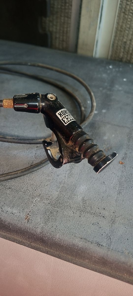 Tija telescópica RockShox Reverb 420mm