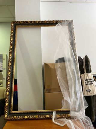 Marco antiguo dorado - Madera