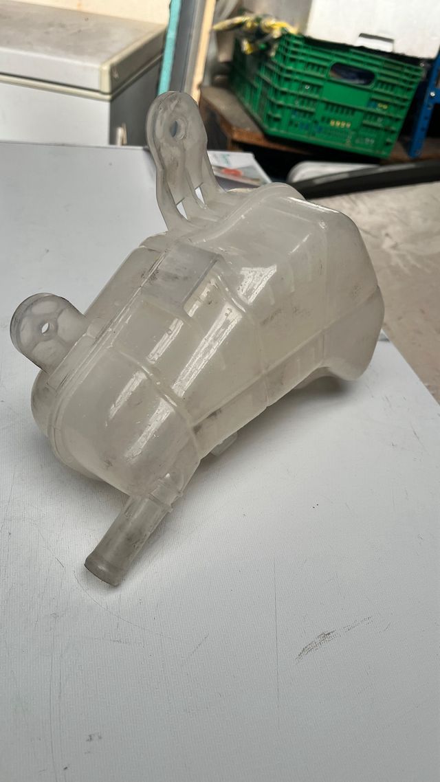 Vaso expansión Opel Corsa C