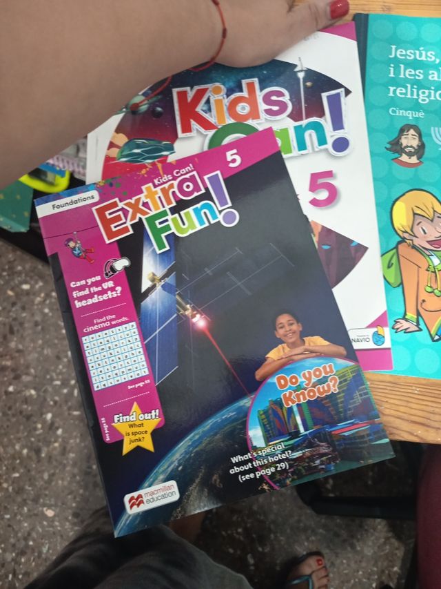 Libros 5º Primaria Maristes Sants-les corts