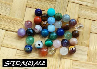 Girocollo in macrame con acquamarina e sodalite