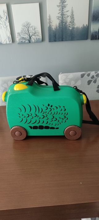 Maleta infantil verde y marrón