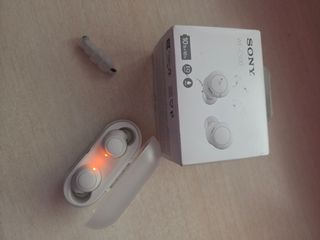 Sony WF-C500: Auriculares inalámbricos blancos