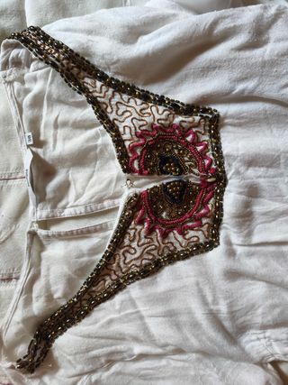 Mono verde oliva y blanco - T38