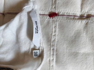 Mono verde oliva y blanco - T38