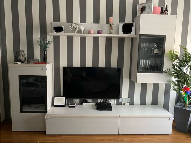 Mueble TV blanco y gris - Salón