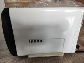 Horno Portatil Electrico marca DeLonghi