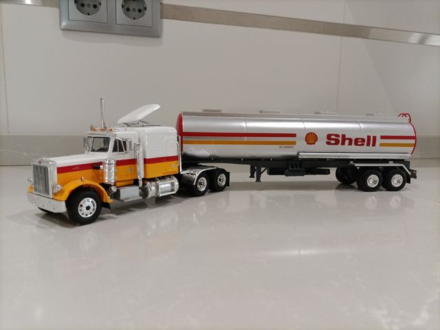 Camión PETERBILT 359 Shell 1:43