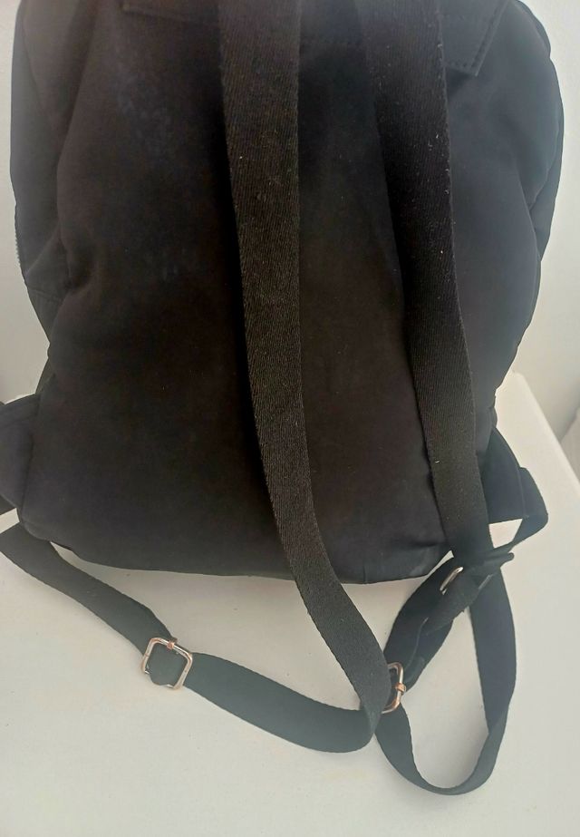 Mochila negra Primark mujer