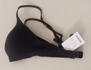 Sujetador negro sin aros 80A-  sin estrenar. 