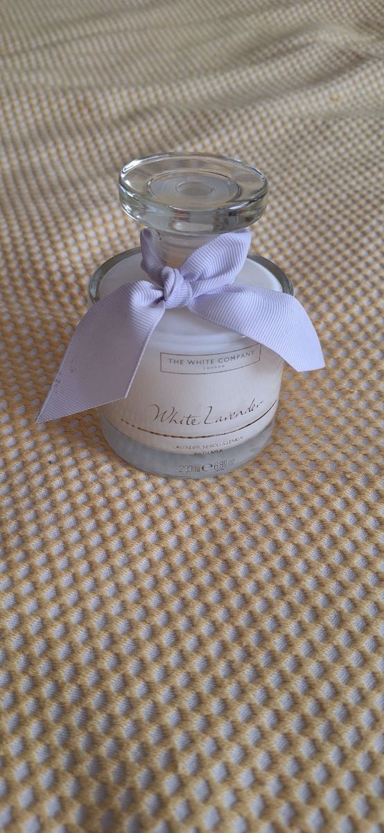 Leche baño White Lotus 200ml