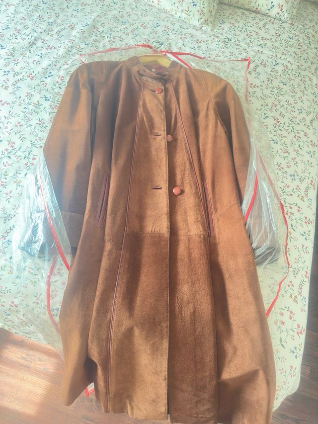 Abrigo ante marrón corte clasisco usado 3 veceS