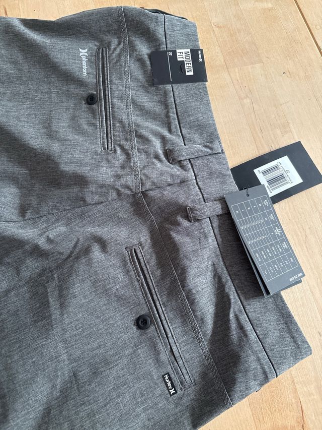 Bermuda Hurley Phantom gris talla 27 (12 años)