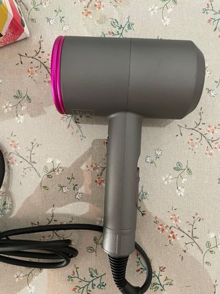 Secador pelo profesional - Ligero, potente, silenc