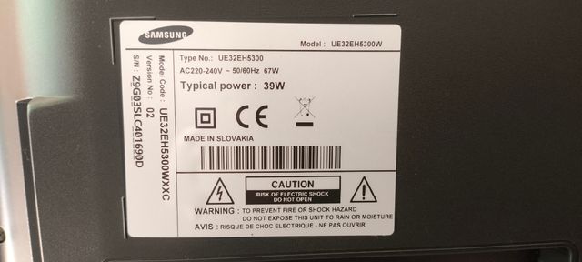 TV Samsung 32" Negra