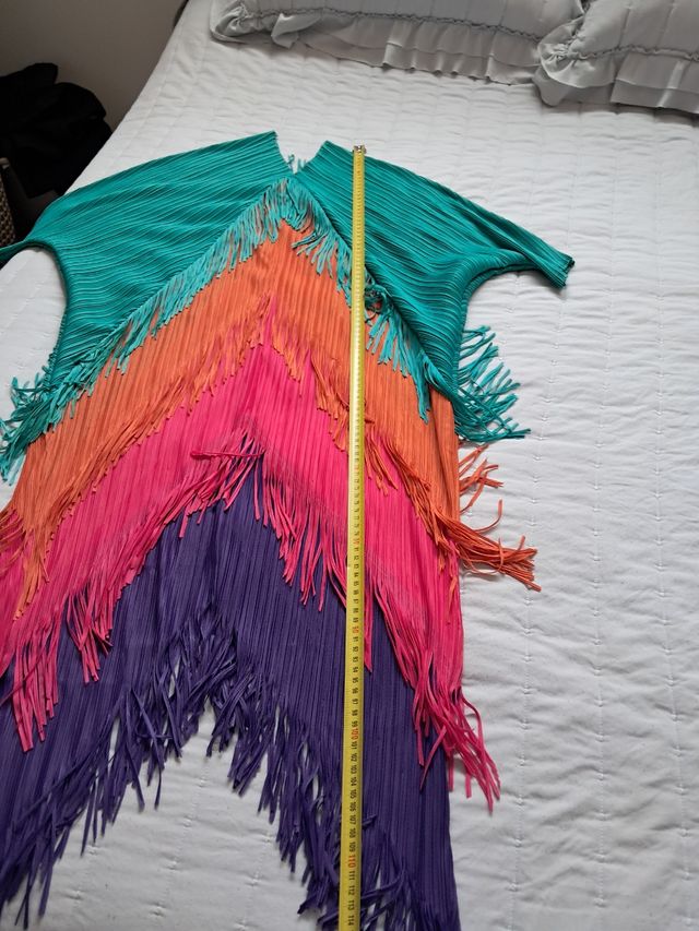 Vestido multicolor flecos