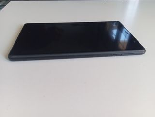 Tablet negra cwowdefu