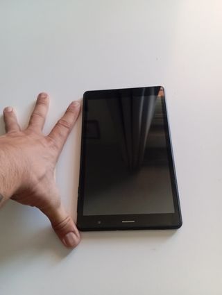 Tablet negra cwowdefu