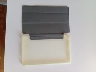 Tablet negra cwowdefu