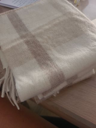 Bufanda UGG nueva con etiqueta