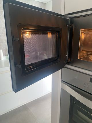 Microondas integrable Balay cristal gris