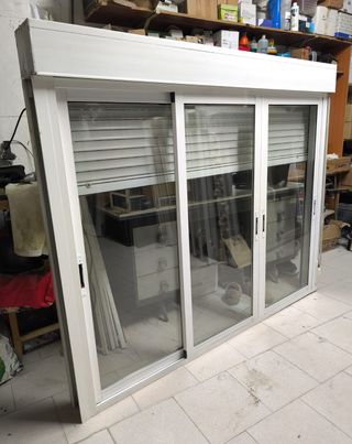 Ventana corredera de aluminio de 185 x 152,5