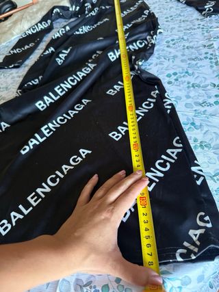 Vestido con nombre B alenciaga negro
sin marca M/L
