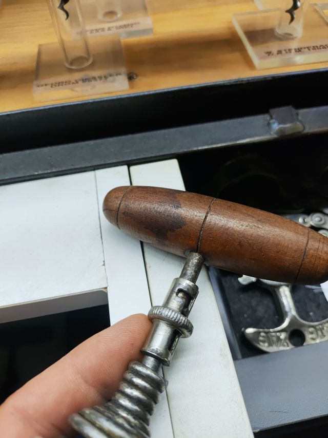 Antiguo sacacorchos alemán