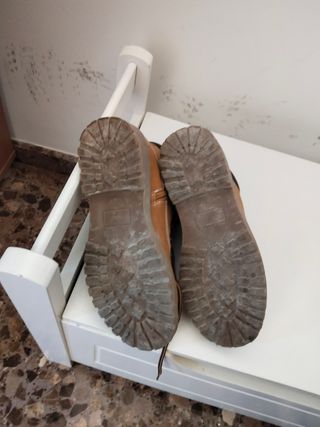 Botas montaña T-36 marca 36.
En buen estado 