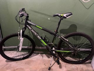 Bicicleta montaña Boccia Sierra pinchada