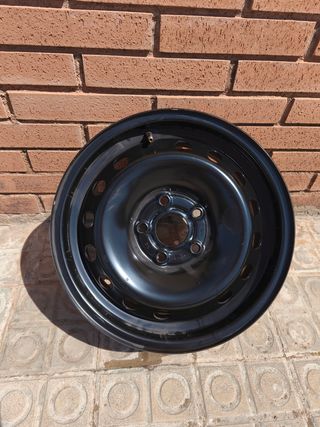 4 Llantas acero 15" - precio 1 unidad
