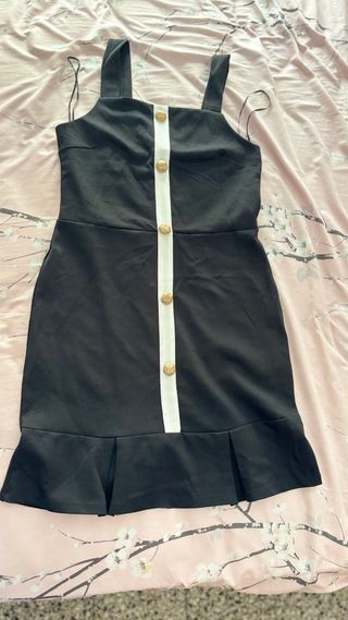 Vestido negro y blanco