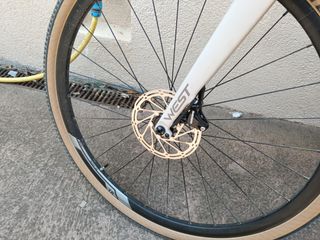 Bicicleta Gravel Megamo West.