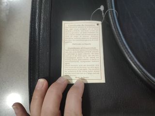 Bolso negro de piel para ordenador portátil