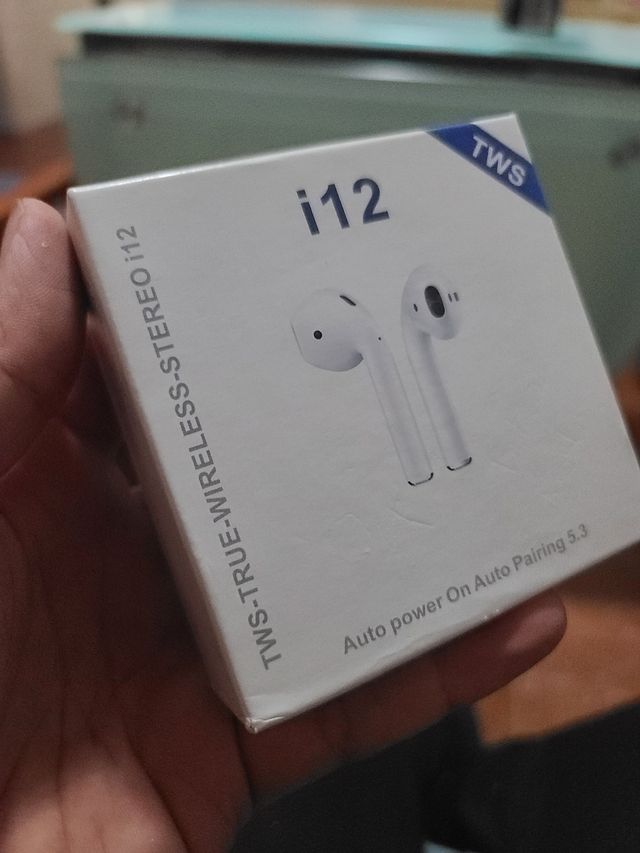 Auriculares inalámbricos i12 blancos