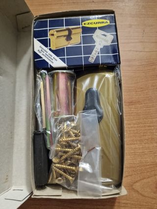 Bombillo Ezcurra - Cerradura puerta